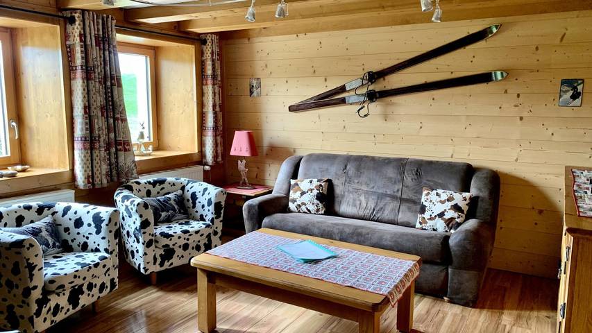 Gîte pour 4 personnes, avec vue et jardin - 1