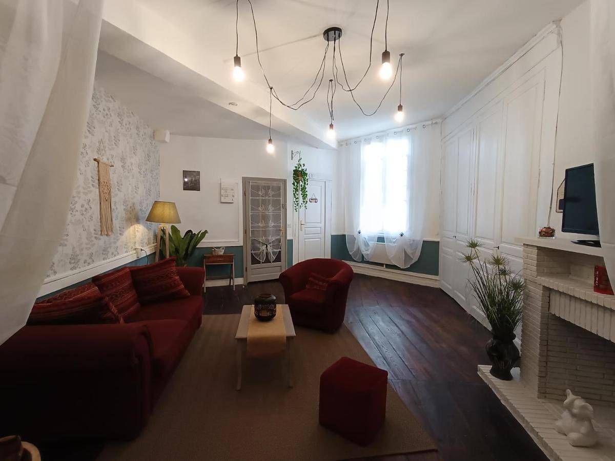 Appartement entier, Le Liberté appartement privatif in Saint-Léonard-de-Noblat, Région de Limoges