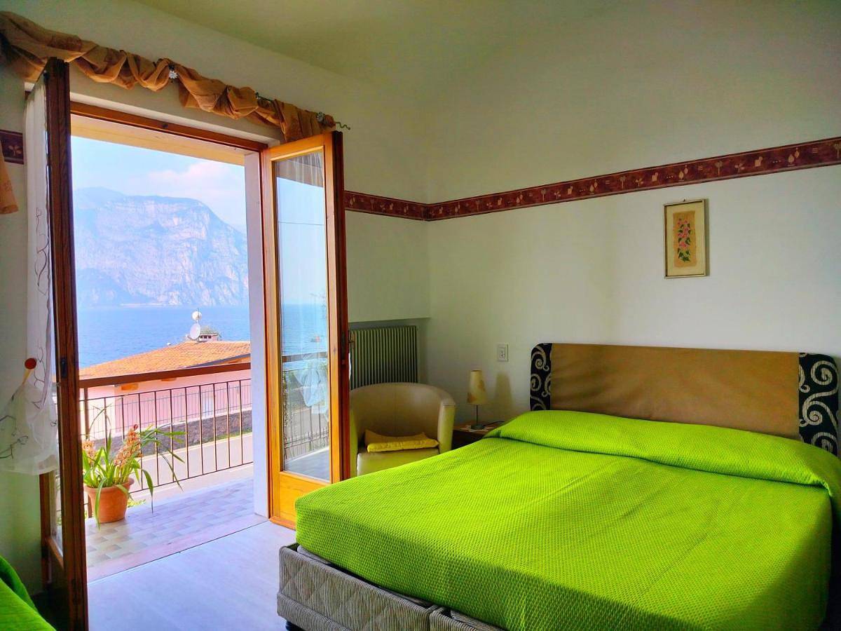 Ganze Wohnung, Lorena house in Brenzone, Gardasee-Berge
