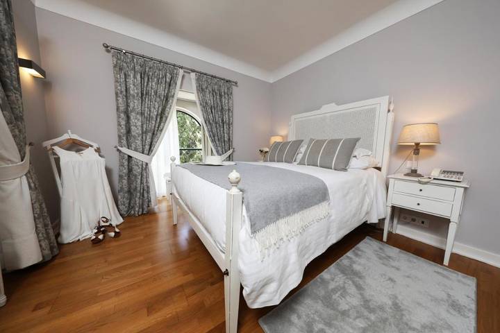 Hôtel pour 2 personnes, avec piscine ainsi que vue et jardin dans Nelas - 3