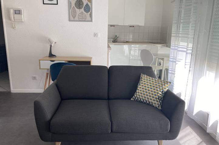 Appartement entier, Hyper centre appartement refait à neuf / Parking couvert privé/ terrasse et Wifi in Clermont-Ferrand, Parc naturel régional des Volcans d'Auvergne