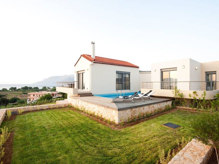 Ferienhaus für 6 Personen, mit Balkon und Terrasse sowie Garten und Pool