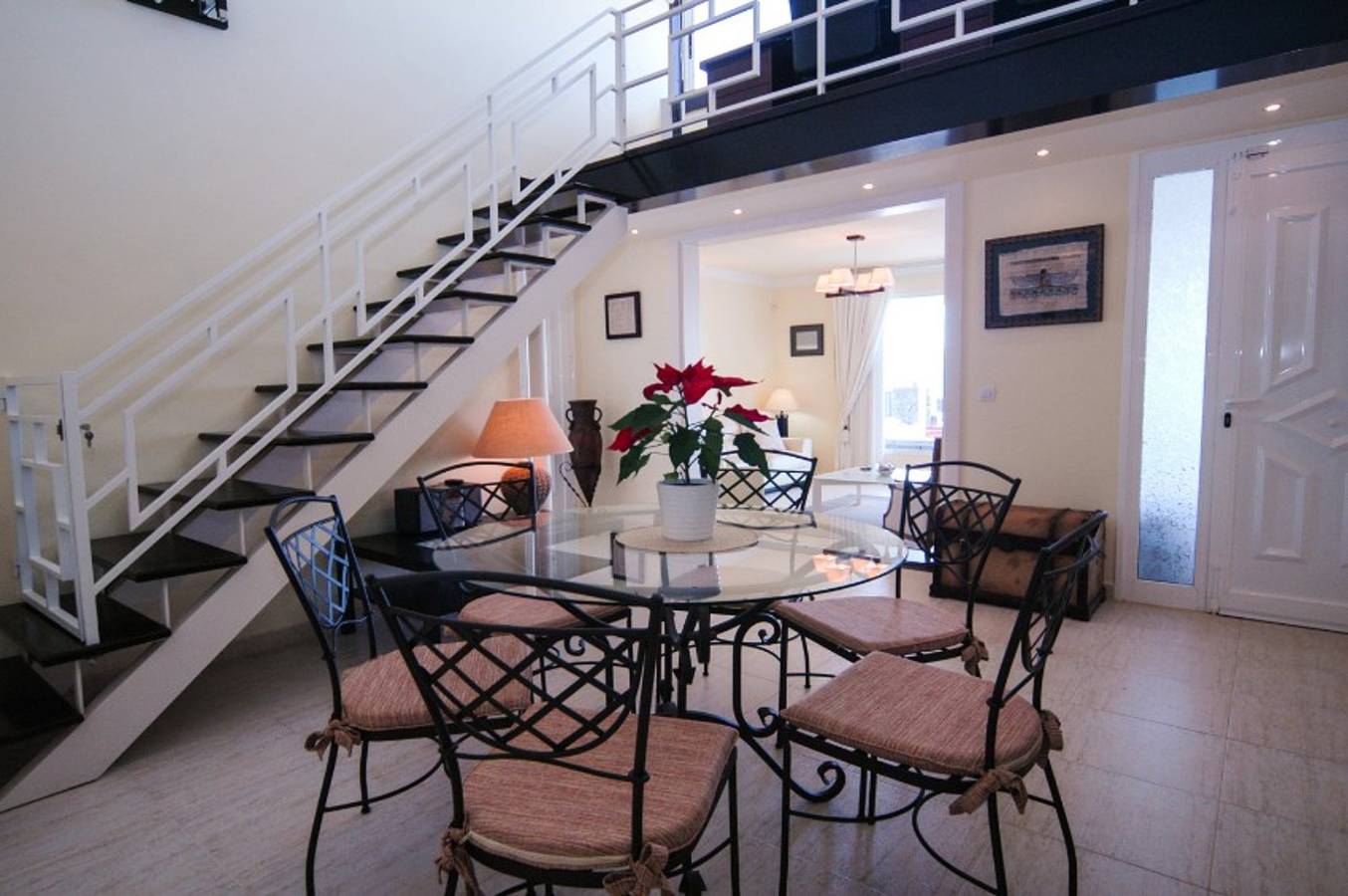 Attractive Lanzarote Villa | Short Walk to Resort Centre | Villa Puerto Calero Marina Dos | 4 Bedrooms & Private Pool in Puerto Calero, Yaiza