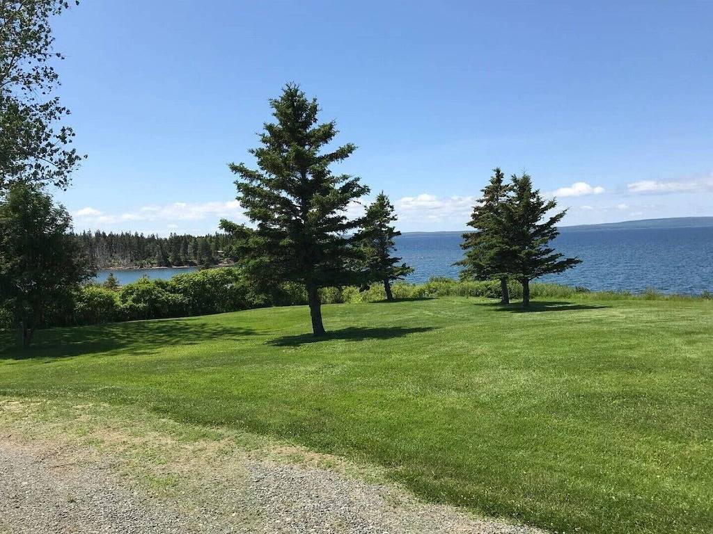 Privater Luxus am Wasser am Bras D'Or See in Richmond County