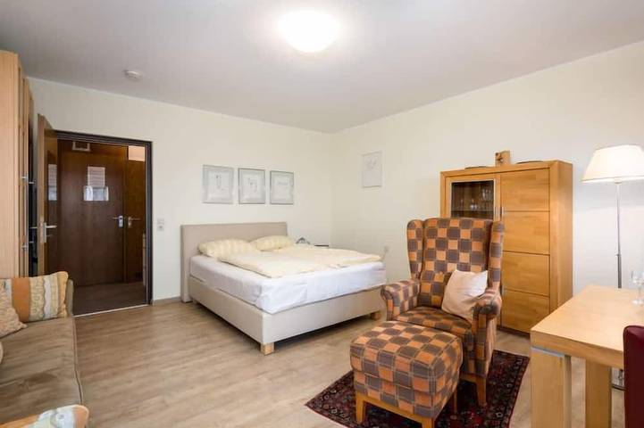 Ferienwohnung für 2 Personen, mit Balkon und Pool, mit Haustier in Lahnstein - 2