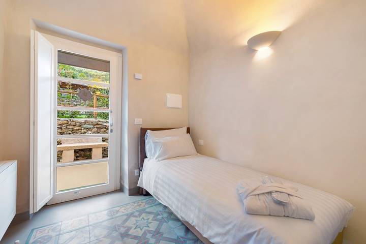 Ferienwohnung für 2 Personen, mit Sauna und Garten sowie Balkon in Finale Ligure Gemeinde