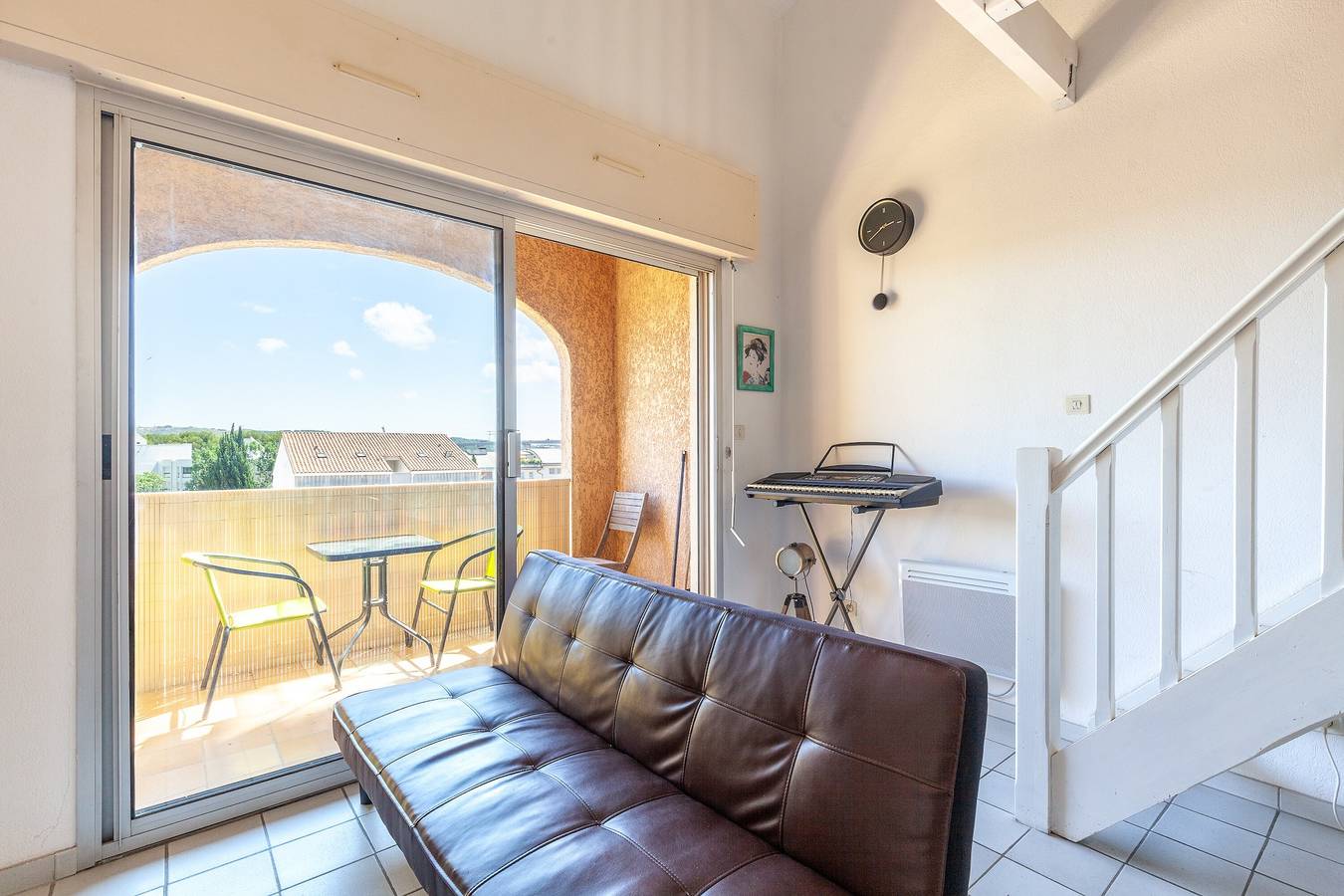 Ganze Wohnung, Apartment 'Duplex Parking Centre Ville' mit Seeblick, Gemeinschaftsterrasse & Klimaanlage in Martigues, Mittelmeerküste (Frankreich)