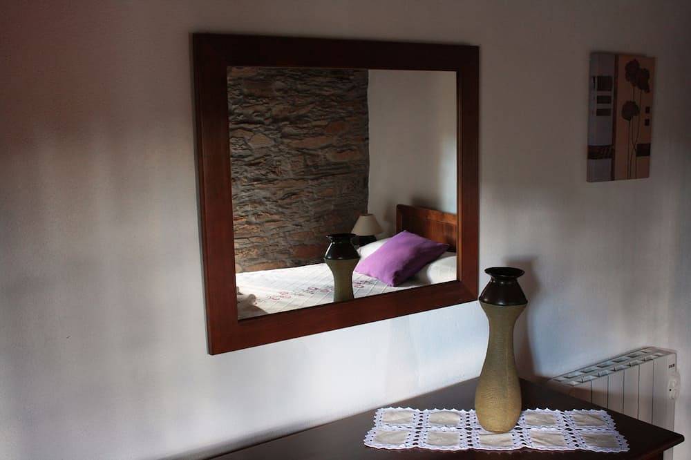 Casa da Abuela - Casas de Piedra, Alojamiento Rural - Free Wifi in Proença-a-Nova, Aldeias de Xisto