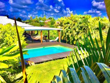 Gîte pour 6 personnes, avec piscine et jardin à Le Moule