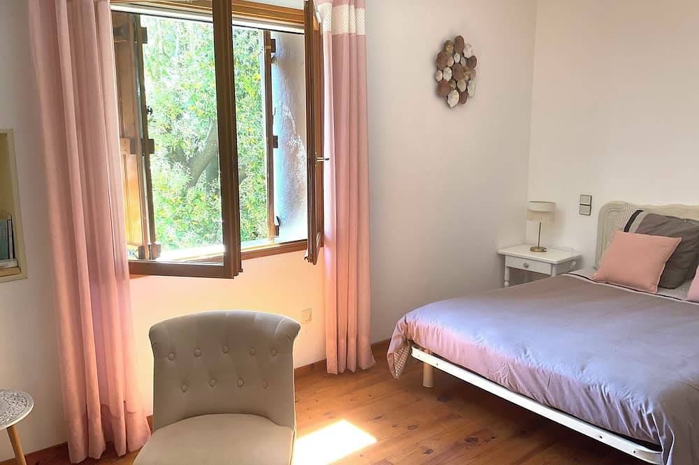 Kleines Haus für die von der Natur umgeben Ferien. in Pietracorbara, Cap Corse