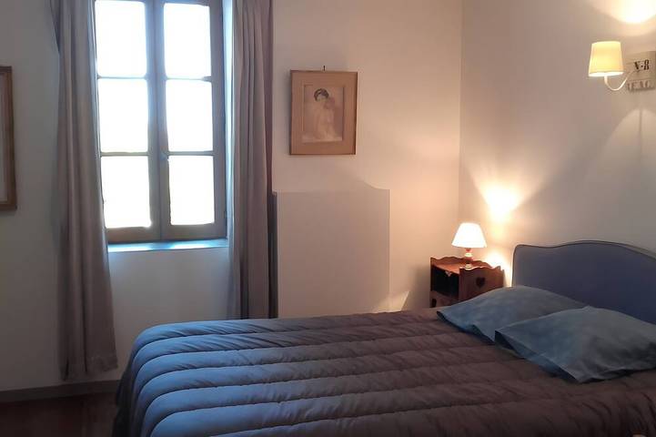 Location de vacances pour 15 personnes, avec jardin et terrasse à Charensat - 4