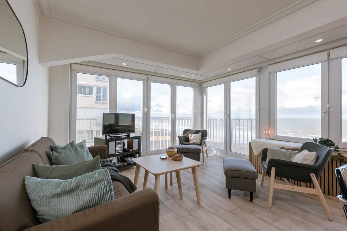Apartamento entero, Casiola waterfront apt - garage & sea views in Ciudad de Ostende, Ostende