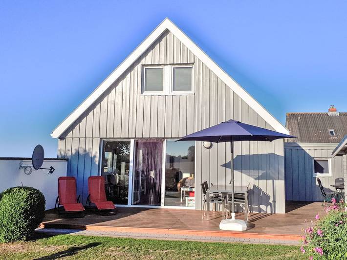 Ferienhaus für 4 Personen, mit Terrasse in Neukirchen