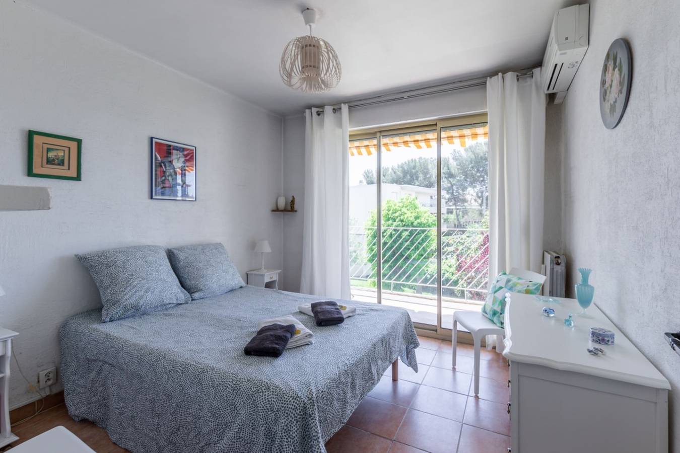 Ganze Wohnung, Ferienwohnung für 4 Personen mit Balkon in La Coudoulière, Six-Fours les Plages