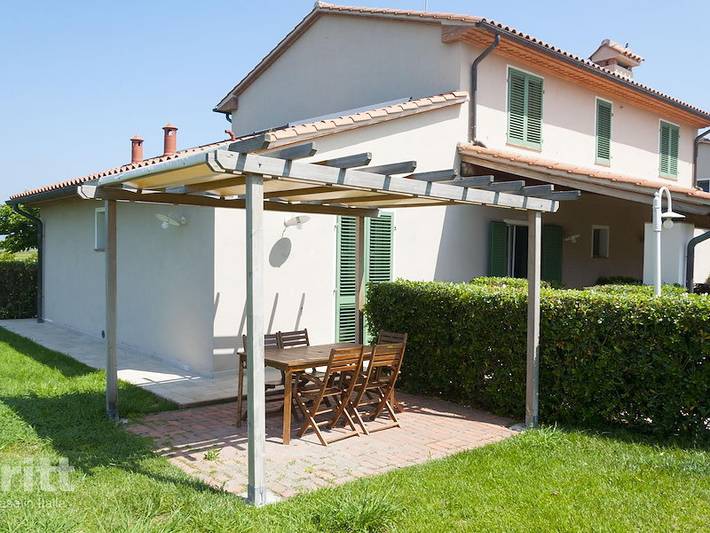 Casa vacanza per 3 persone, con terrazza e balcone/terrazza a Mazzanta