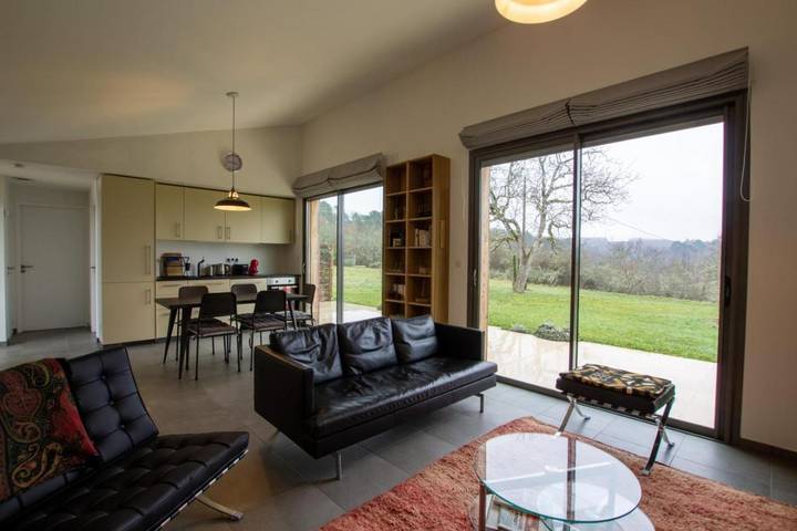 Location de vacances pour 2 personnes, avec terrasse et jardin à Meyrals - 3