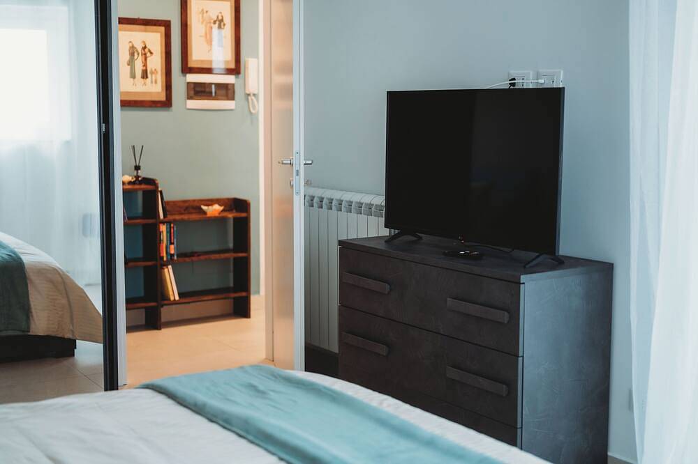 Apartamento entero, Monterotondo - cozy apartment, station 5 min drive away - free Wi-Fi in Monterotondo, Provincia de Roma