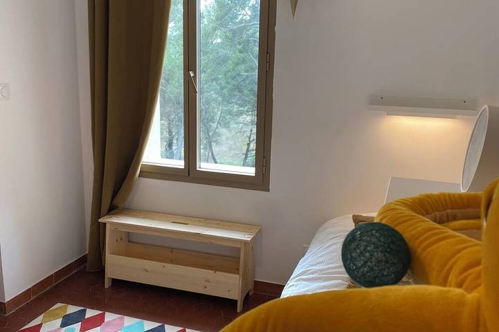 Location de vacances pour 8 personnes, animaux acceptés à Saint-Mitre-les-Remparts - 2