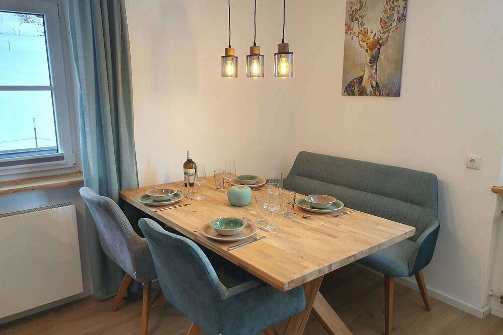 Ganze Wohnung, Ferienwohnung Silbergblick, 44m², 1-4 Pers., 1Sz, Du/Wc, Balkon in Bischofswiesen, Berchtesgadener Alpen