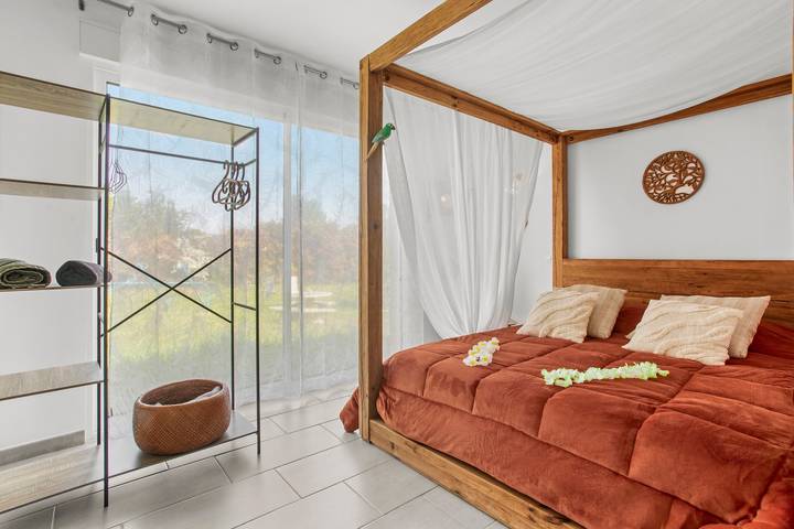 Vakantiehuis 'Le Second Paradis' met wifi en airconditioning in Besse-sur-Issole, Brignoles region