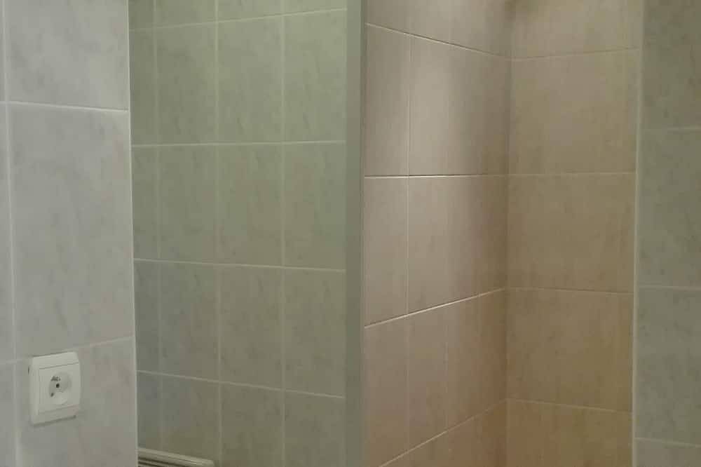 Le Sapin B :  mooie vakantiewoning met zwembad in de Ardèche in Les Vans, Cevennen