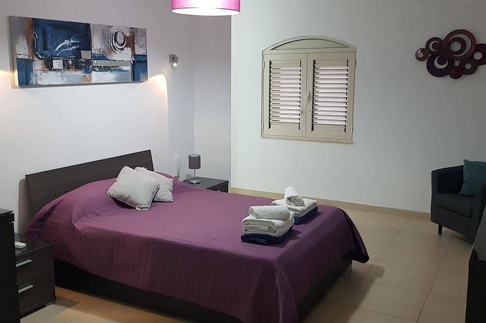 Ganze Wohnung, Luxury Apartment with breath taking views close to Golden Bay in Mellieha, Insel Malta