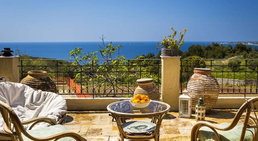 Hütte für 6 Personen, mit Balkon und Garten sowie Pool in Griechenland