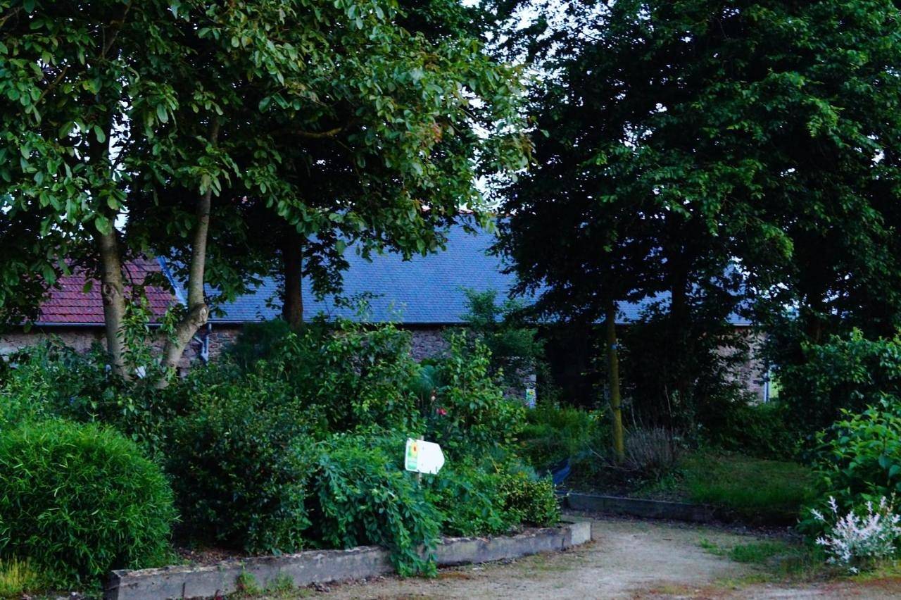 Comfort Double Room with Shower in Plestan, Région de Dinan