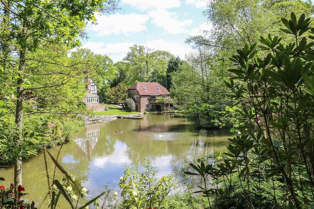 Ganze Wohnung, Miswells Cottages - Seeblick, Turners Hill in Turners Hill, West Sussex