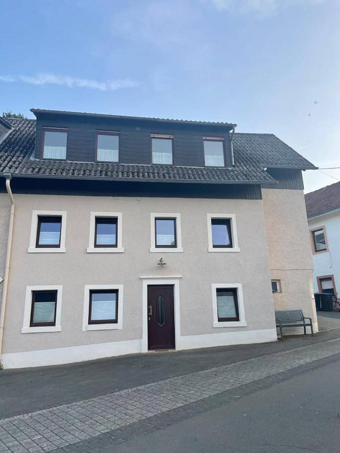 Ferienwohnung für 3 Personen, mit Ausblick in Birresborn - 2