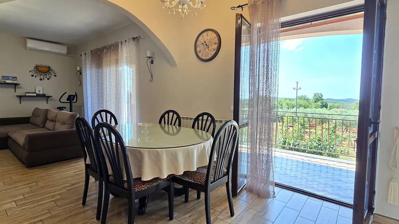 Ganze Ferienwohnung, Ferienwohnung für 6 Personen (110 m²) in Buici in Grad Poreč, Porec und Umgebung