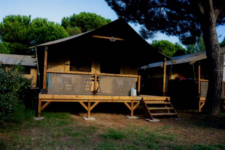 Tente pour 5 personnes, avec bassin pour enfant dans l' Hérault - 4