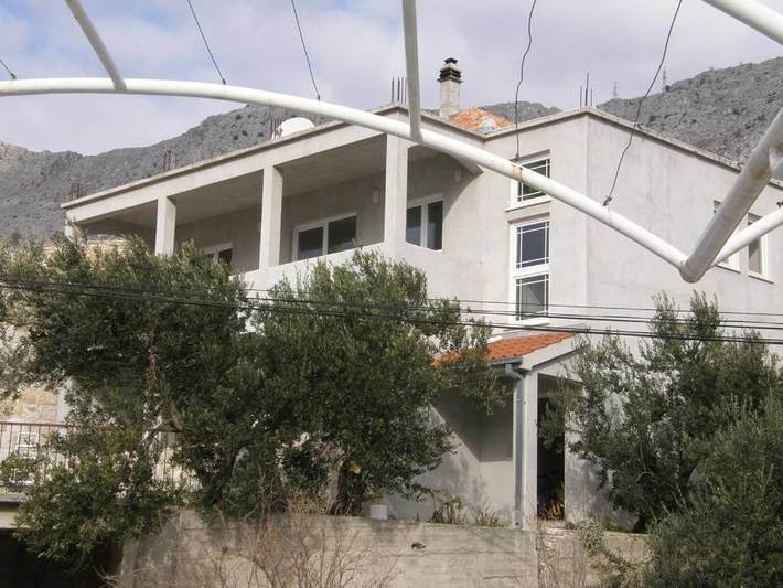 Smještaj za odmor za 7 osoba, s Balkon/terasa u Dugi Rat