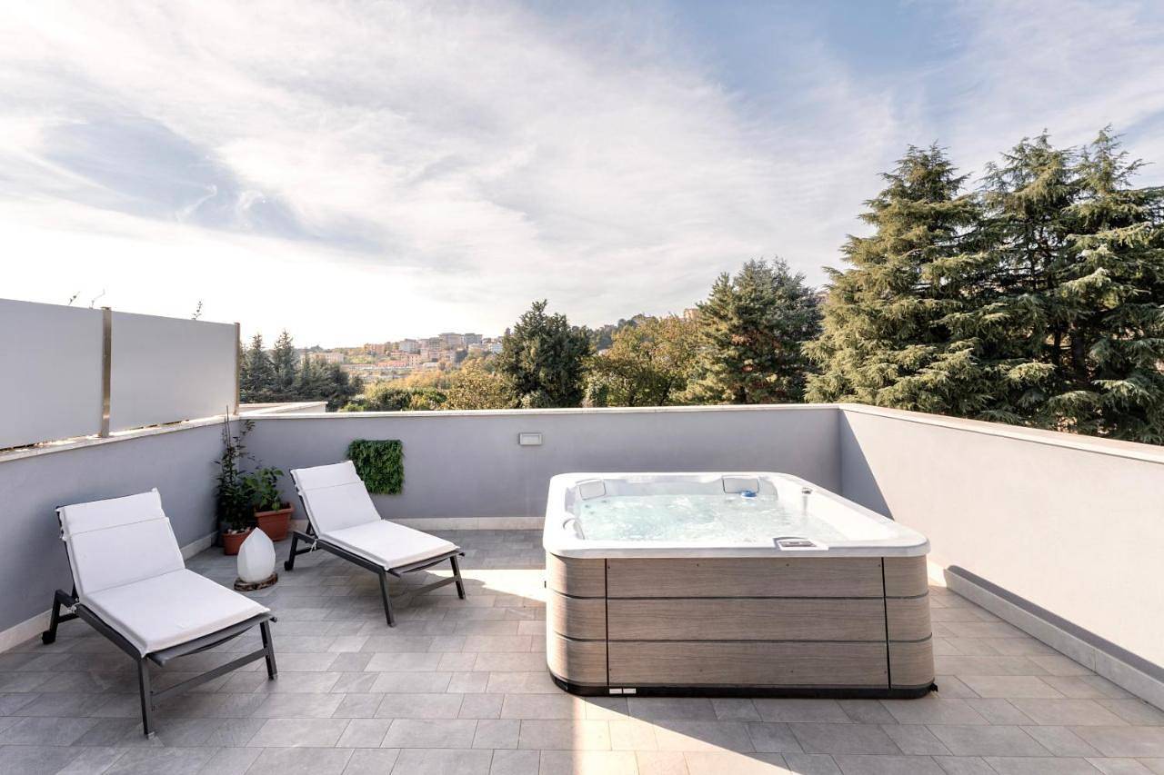 Appartamento intero, One-Bedroom Apartment in Velletri, Castelli Romani