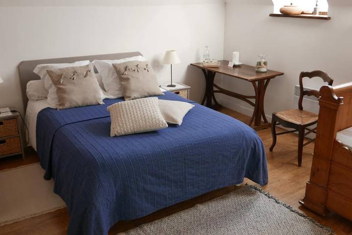 Chambre d’hôte pour 3 personnes, avec Terrasse et Jardin