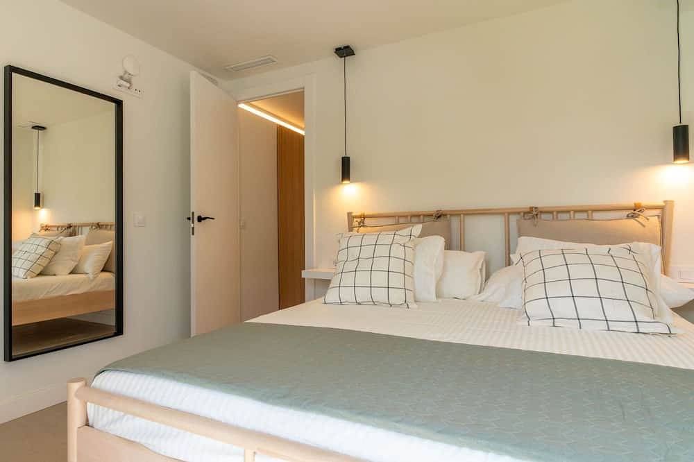 Stunning  villa for 7 people with Wifi, private pool, A/C, Tv and patio in Malgrat de Mar, Costa del Maresme