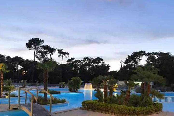 Camping pour 6 personnes à Saint-Palais-sur-Mer - 4