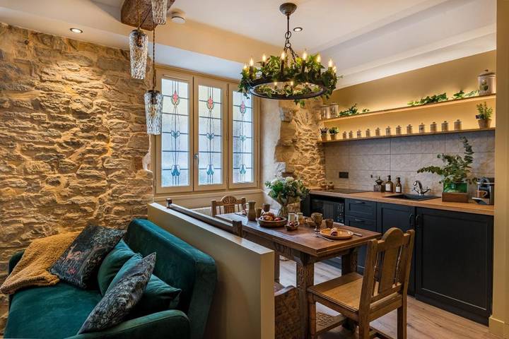 Gîte pour 4 personnes, avec terrasse et jacuzzi à Crémieu - 4