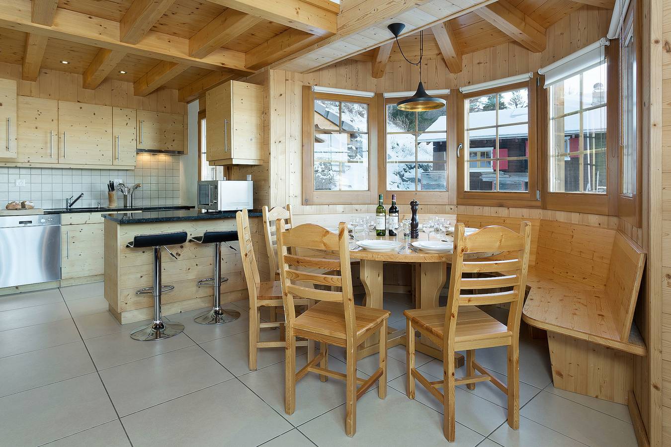 Chalet Chalet Chocolat - Jacuzzi Sauna Views Ski-In Ski-Out in La Tzoumaz, Riddes