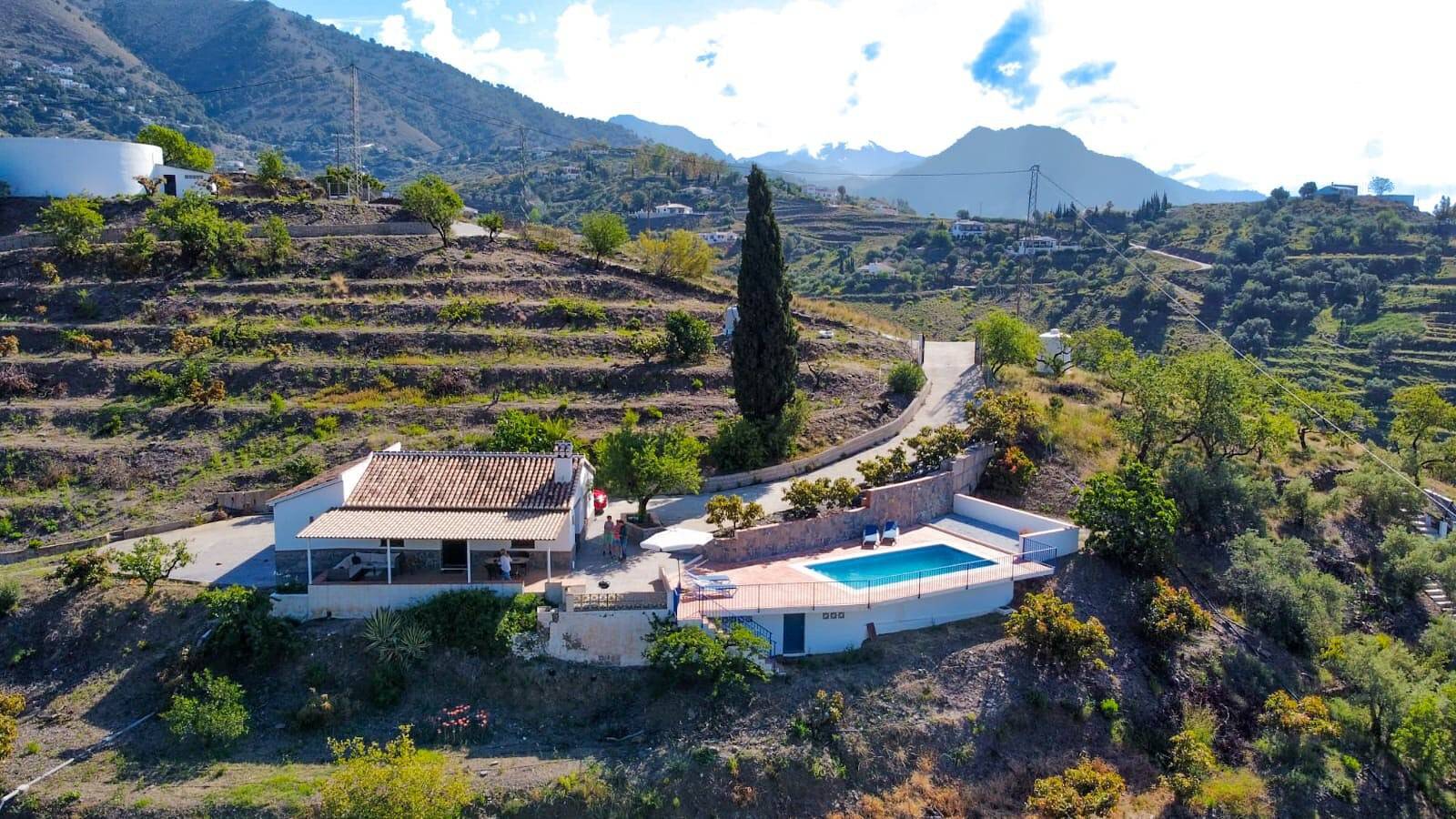 Casa de vacaciones "Cortijo Airen" con piscina, vistas a la montaña y Wi-Fi in Cómpeta, Costa del Sol