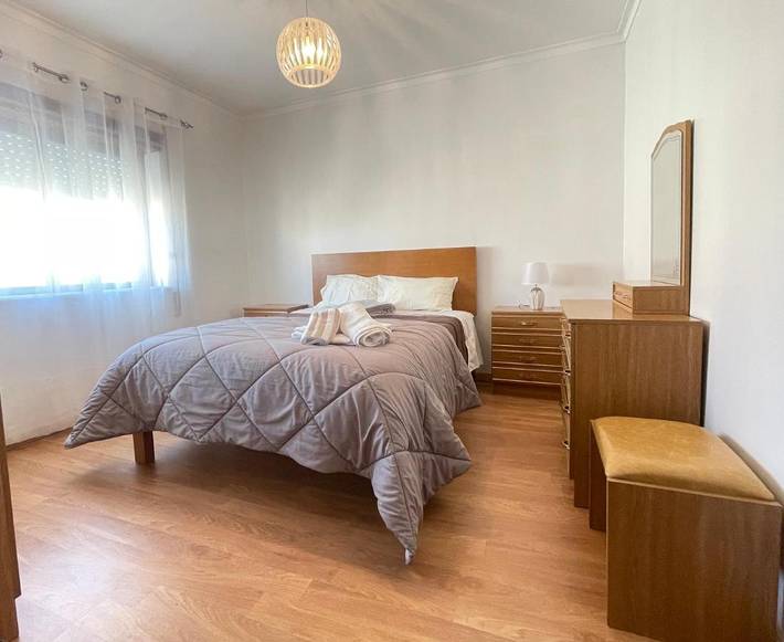 Gîte pour 7 personnes, avec vue sur le lac ainsi que vue et balcon à Vila Praia de Ancora - 4