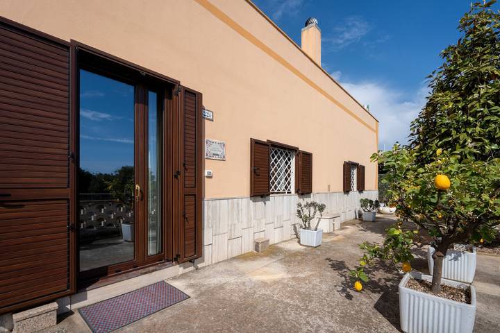 Location de vacances pour 6 personnes, avec Jardin à Monopoli - 2