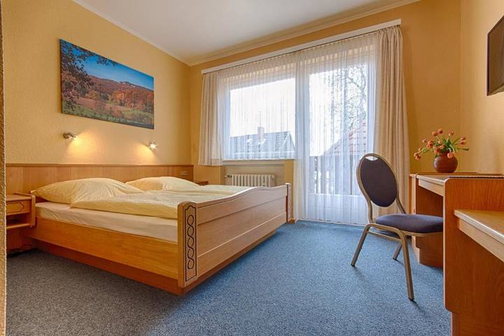 Hotel für 2 Personen, mit Terrasse in Hessisch Oldendorf - 4