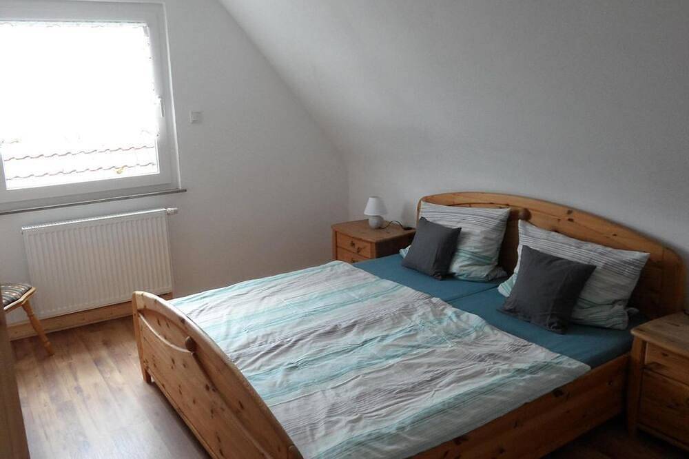 Ganze Wohnung, Ferienhaus am Felsen - Ferienhaus, Dusche, Wc, 3 Schlafräume in Nahetal