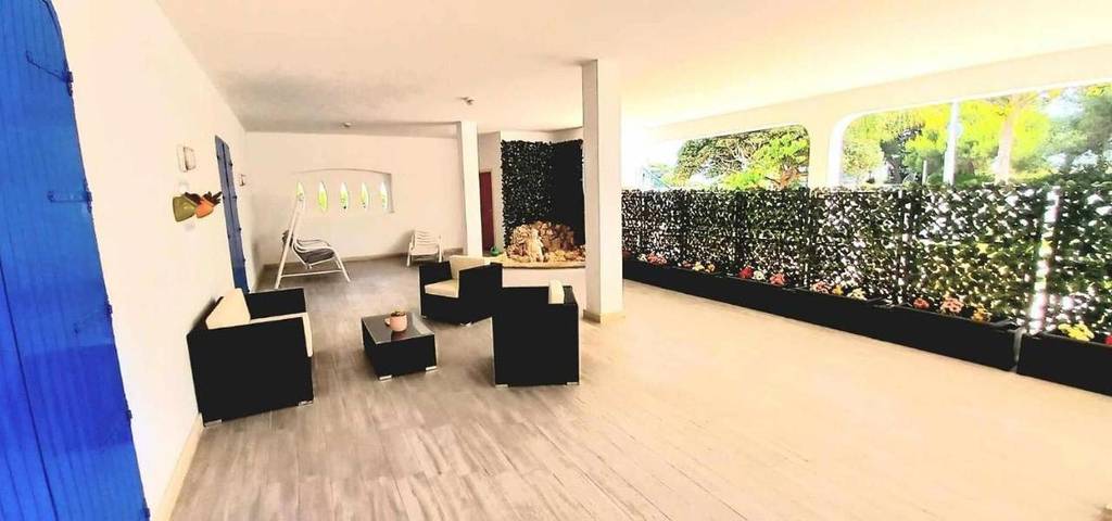 Appartamento per 2 persone, con panorama e balcone nonché giardino a Torre dell'Orso