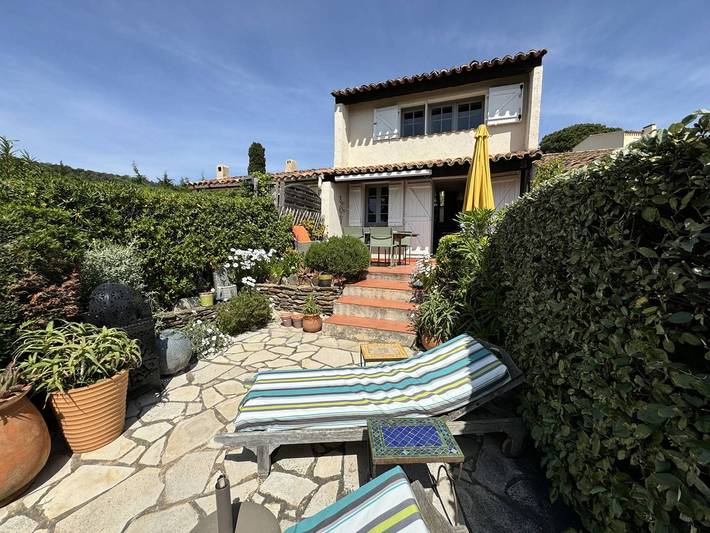 Ferienhaus für 4 Personen, mit Terrasse und Garten sowie Pool in La Croix-Valmer - 3