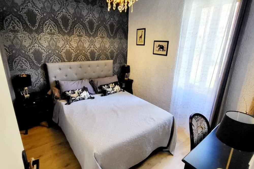 Entire apartment, Gardenhill.Familly 2 Bedroom in Argelès-Gazost, French Pyrenees