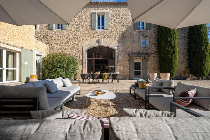 Maison d’hôte pour 4 personnes, avec piscine et jardin ainsi que sauna et jacuzzi à Lagnes - 3