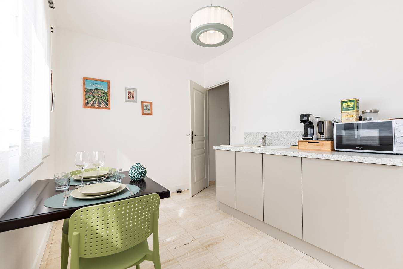 Appartement entier, Appartement 'Côté Jardin Parc Saint Martin' avec jardin partagé et Wi-Fi in Pompignac, Région de Bordeaux