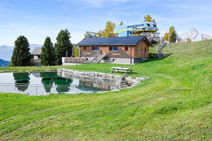 Ferienhaus für 10 Personen, mit Terrasse und Sauna sowie Ausblick in Visperterminen
